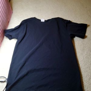 Black t- shirt